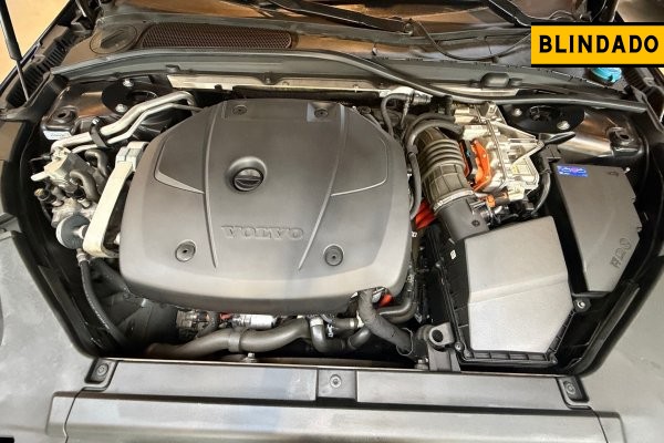 VOLVO S90 2.0 T8 RECHARGE INSCRIPTION AWD GEARTRONIC 2019/2019